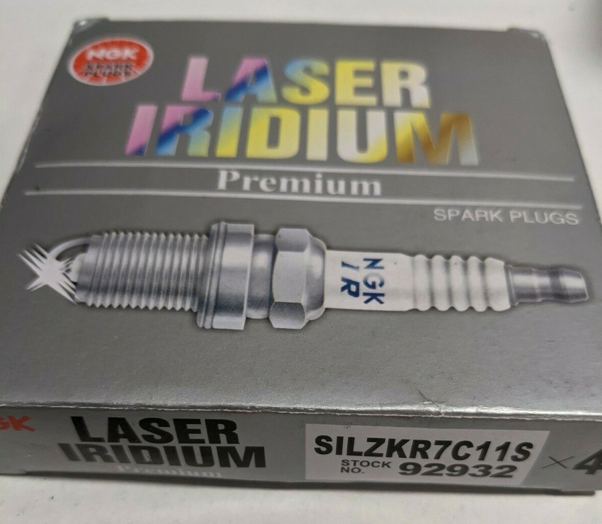 4 x CANDELA CANDELE NGK silzkr 7C11S 92932 LASER IRIDIUM SPARK PLUGS ILZKR7C11S - immagine 2